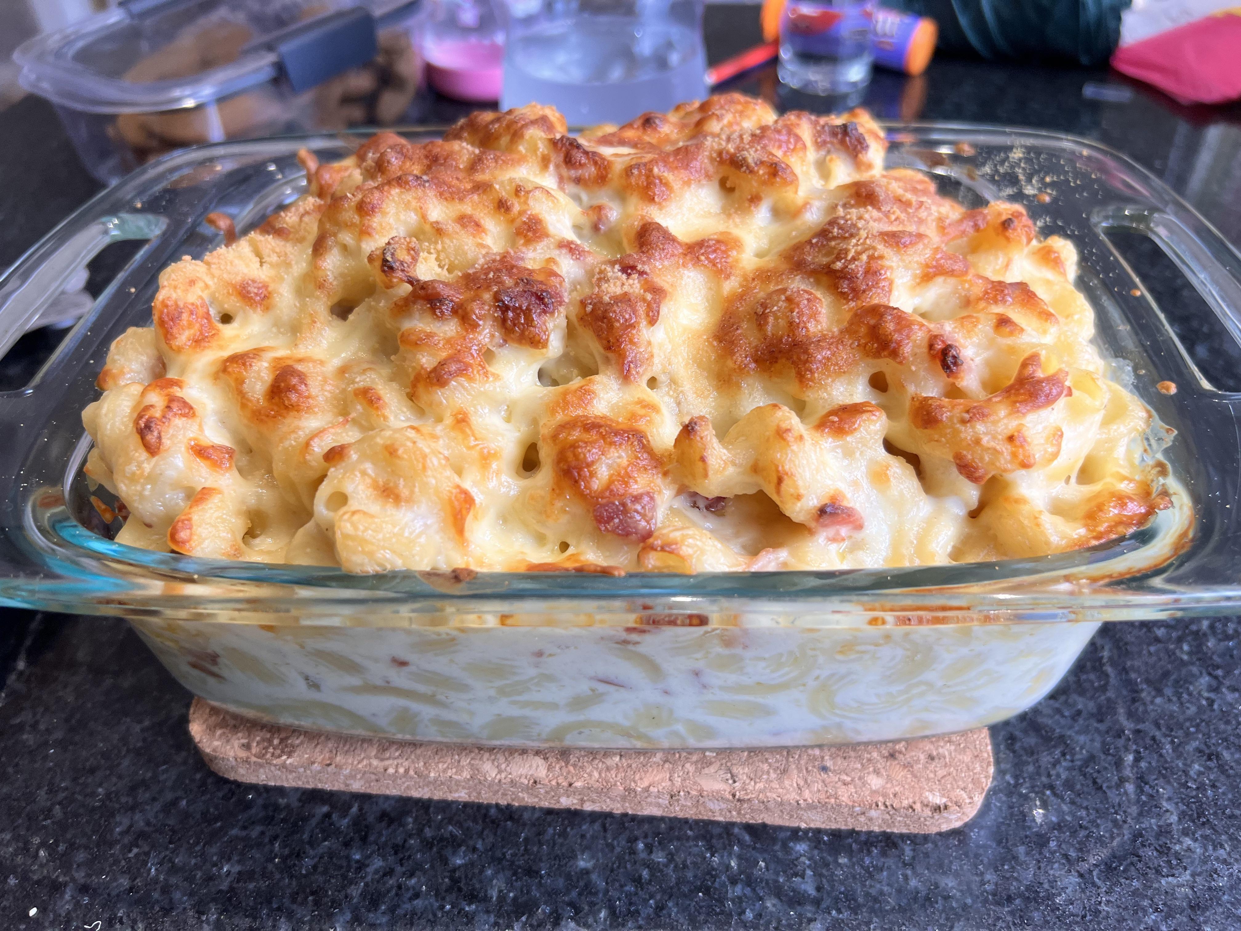 [homemade] Cheese, bacon and salami pasta bake foodiedude