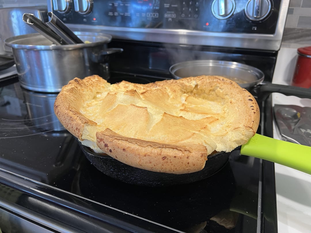 [Homemade] Yorkshire pudding in 12” cast iron skillet foodiedude