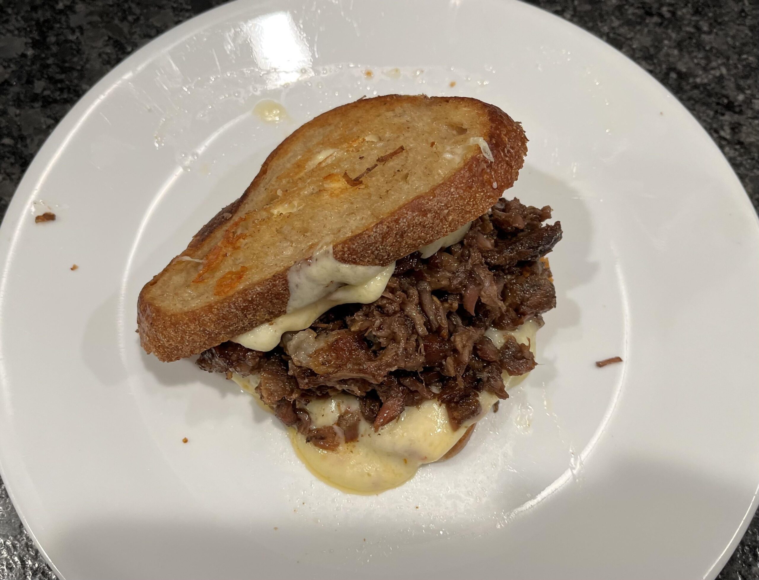[Homemade] Braised short rib, Gruyère and Pepper Jack grilled cheese on